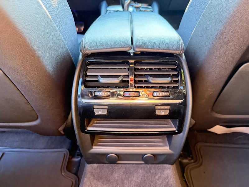 Used 2018 BMW M550i xDrive AWD/4WD image 19