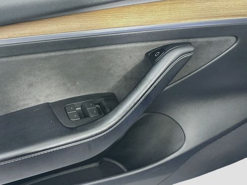 Used 2022 Tesla Model 3 RWD image 15