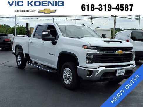Used 2025 Chevrolet Silverado 2500 LT w/ Convenience Package AWD/4WD image 1