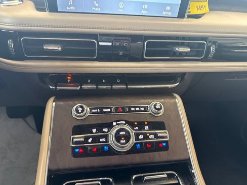 Used 2021 Lincoln Aviator Reserve w/ Equipment Group 201A AWD/4WD image 20