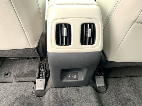 Used 2025 Hyundai Tucson SEL image 32