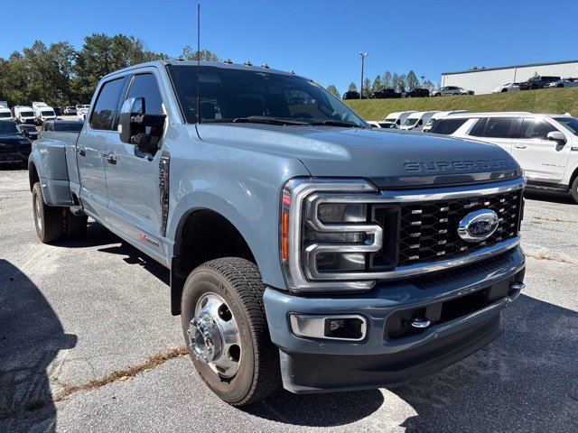 Used 2023 Ford F350 Platinum AWD/4WD image 2