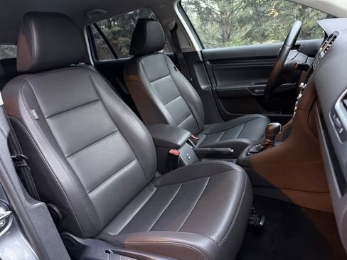 Used 2014 Volkswagen Jetta TDI image 12