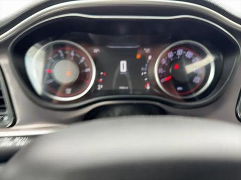 Certified 2021 Dodge Challenger SXT image 18