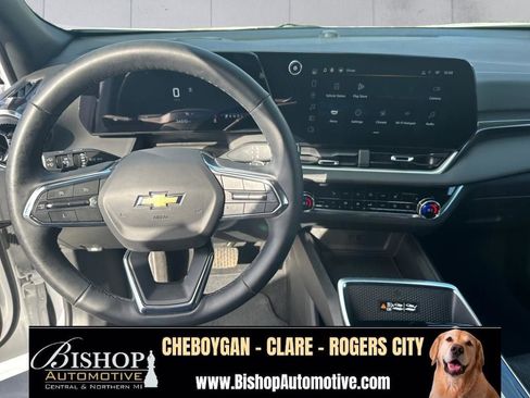 Used 2025 Chevrolet Equinox LT w/ Convenience Package II AWD/4WD image 22