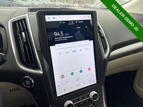 Used 2024 Ford Edge Titanium w/ Equipment Group 301A AWD/4WD image 33