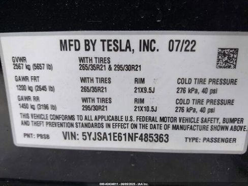 Used 2022 Tesla Model S Plaid image 9