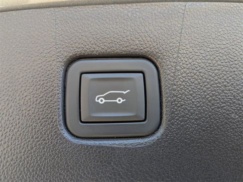 Certified 2024 Chevrolet Blazer Premier w/ Driver Confidence II Package image 15