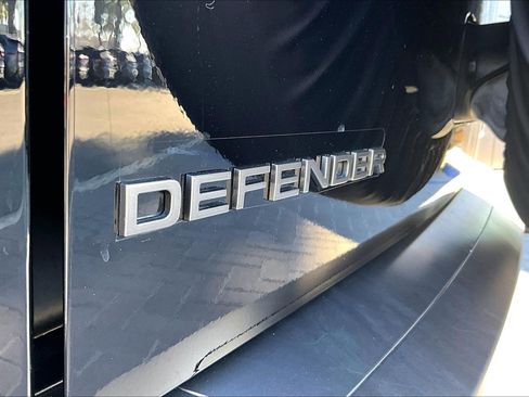 Used 2023 Land Rover Defender 110 Carpathian Edition image 8