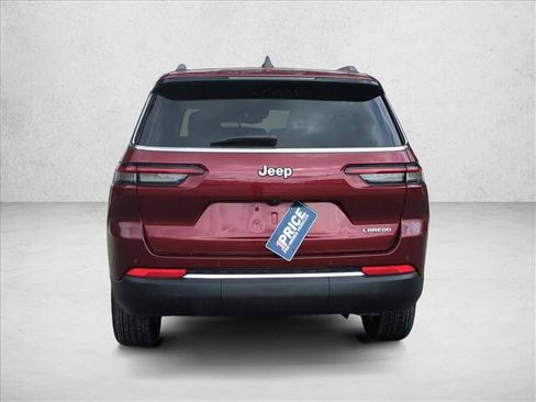 Used 2024 Jeep Grand Cherokee L Laredo RWD image 3