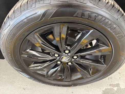 Used 2025 Buick Envista Sport Touring image 30