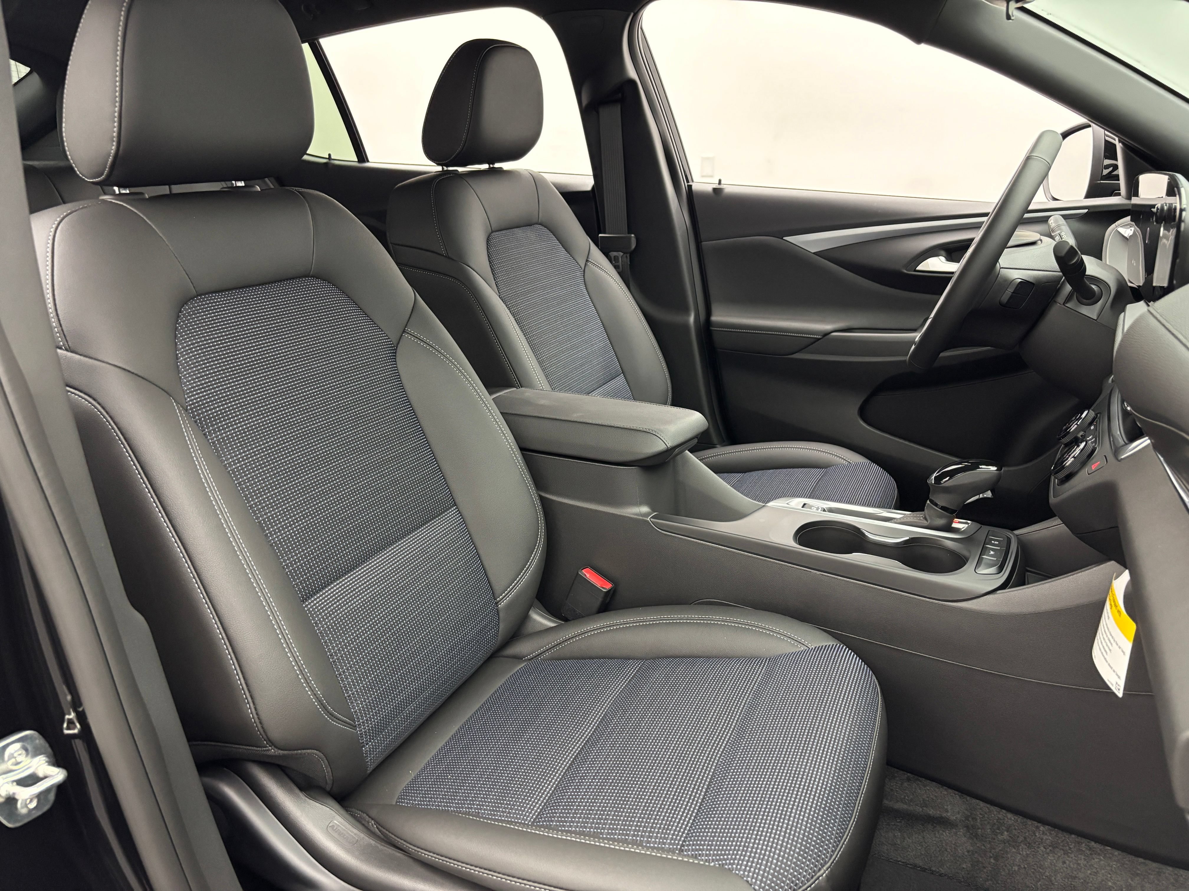 New 2026 Buick Envista Sport Touring w/ Convenience I Package FWD image 30
