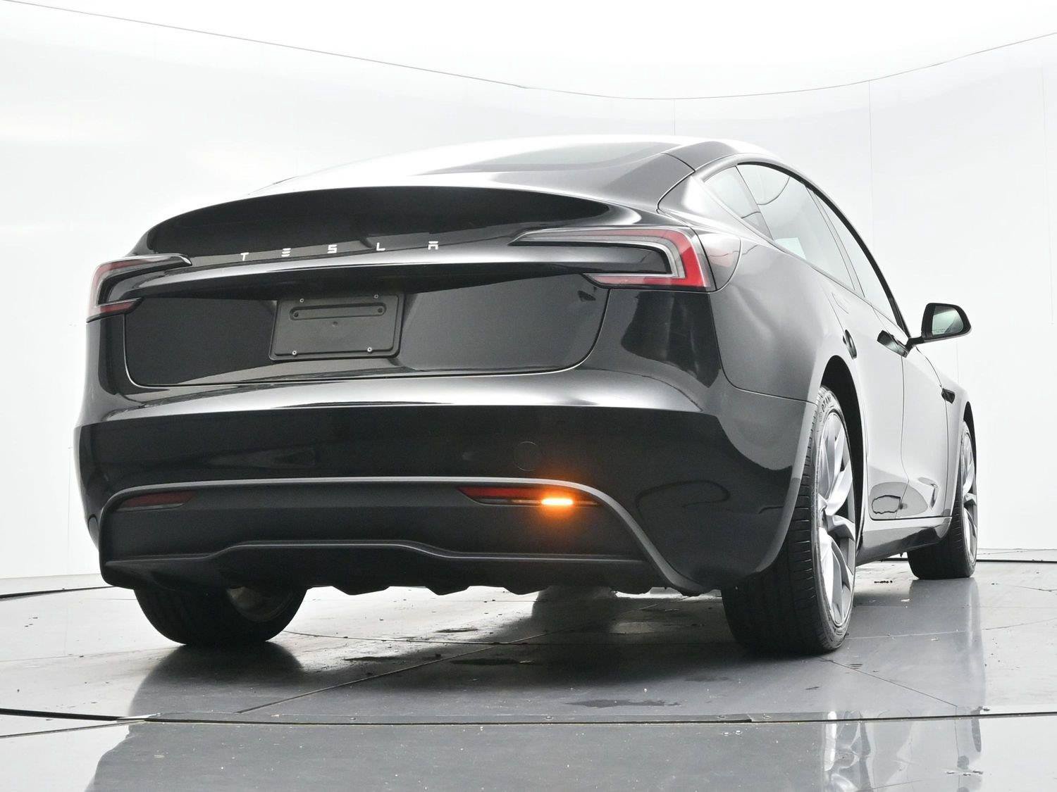 Used 2024 Tesla Model 3 Long Range RWD image 40