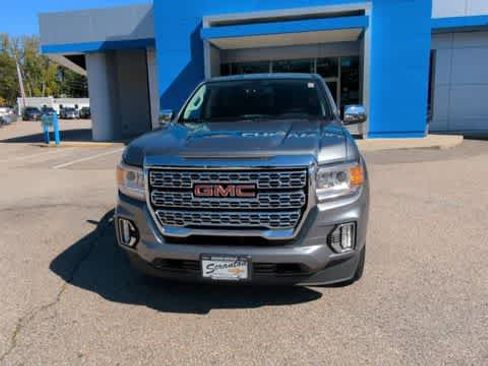 Certified 2022 GMC Canyon Denali image 3