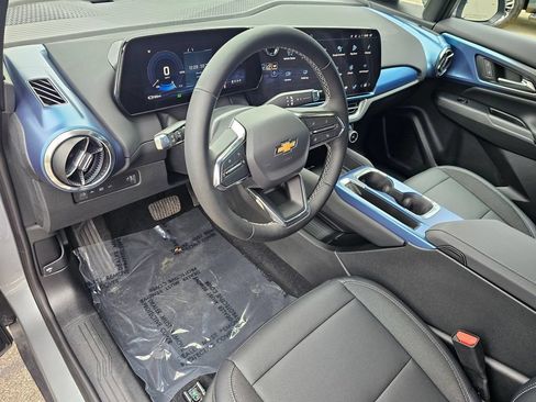 Used 2026 Chevrolet Equinox EV LT AWD/4WD image 19