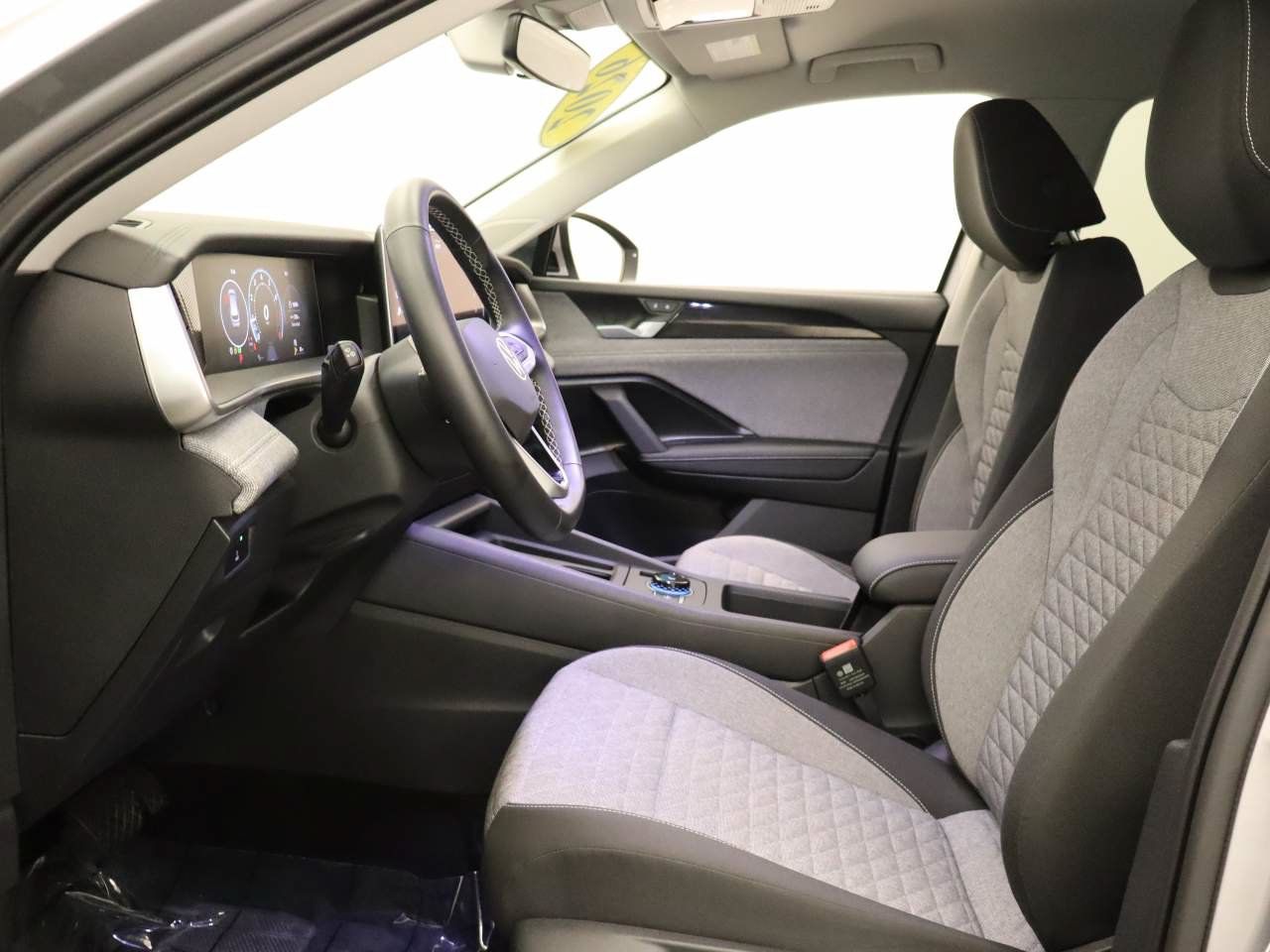 Certified 2026 Volkswagen Tiguan S FWD image 17