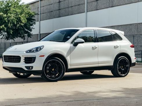 Used 2016 Porsche Cayenne S AWD/4WD image 27