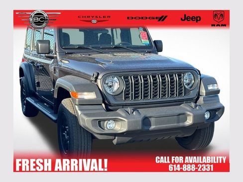Used 2025 Jeep Wrangler Unlimited Sport AWD/4WD image 1