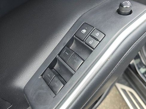 Used 2022 Toyota Highlander XSE image 27