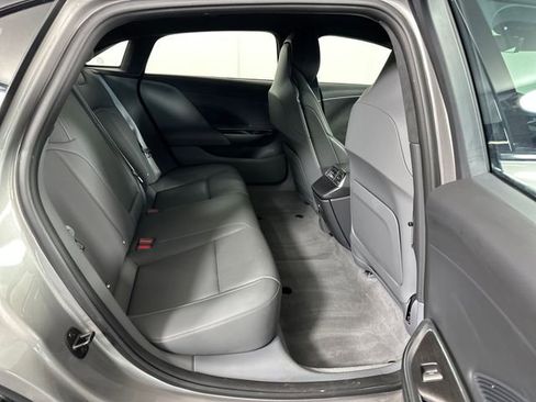 Used 2024 Lucid Air Pure image 28