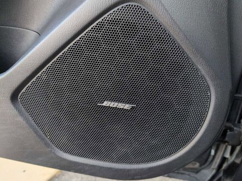 Used 2016 MAZDA MAZDA3 i Grand Touring image 31