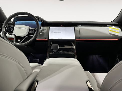 New 2026 Land Rover Range Rover Sport SE image 11