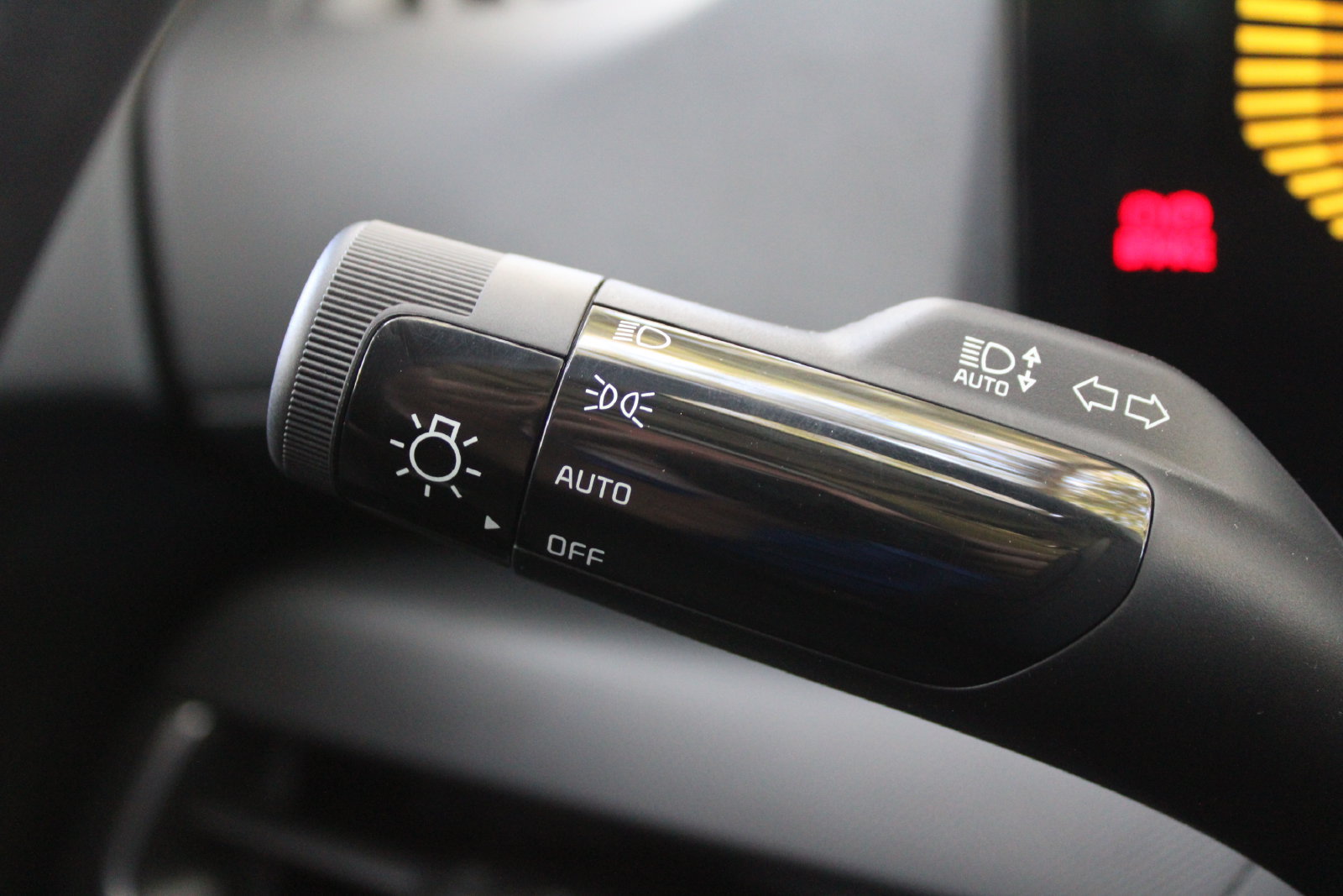 New 2026 Kia K4 FWD image 24