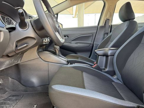 Used 2025 Nissan Versa SV FWD image 26