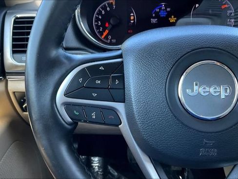 Used 2021 Jeep Grand Cherokee Limited w/ Sun & Sound Group RWD image 17