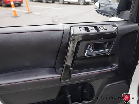 Used 2021 Toyota 4Runner TRD Off-Road AWD/4WD image 21