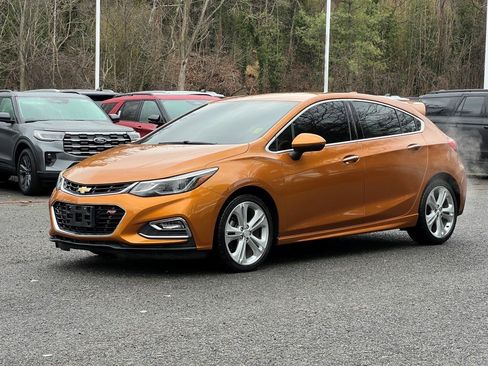 Used 2017 Chevrolet Cruze Premier w/ RS Package image 2
