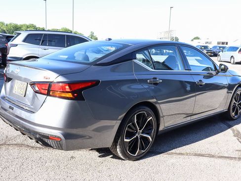Used 2024 Nissan Altima 2.5 SR FWD image 4