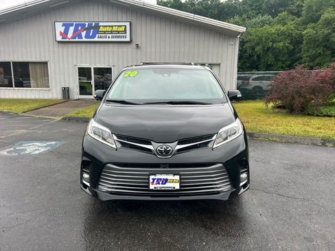 Used 2020 Toyota Sienna Limited Premium AWD/4WD image 10