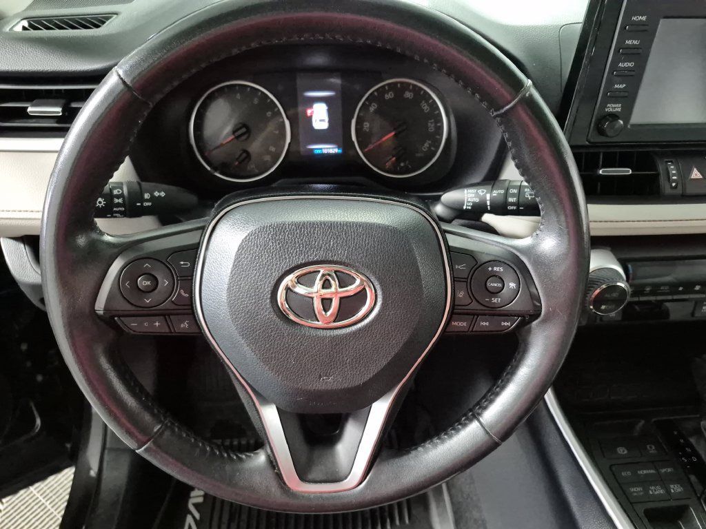 Used 2019 Toyota RAV4 XLE Premium w/ Cold Weather Package AWD/4WD image 11