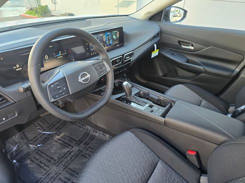 New 2026 Nissan Sentra SV w/ SV Convenience Package image 9