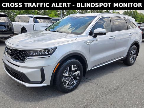 Used 2022 Kia Sorento S FWD image 3