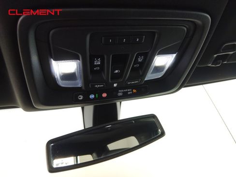 Used 2021 GMC Sierra 1500 AT4 w/ AT4 Preferred Package image 22