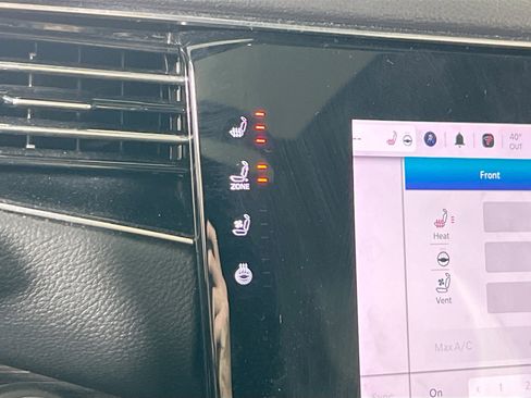 Used 2022 Jeep Wagoneer Series III w/ Premium Group I image 20