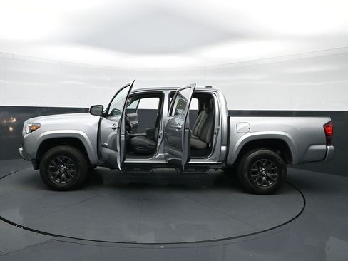 Used 2023 Toyota Tacoma SR5 w/ Technology Package AWD/4WD image 34