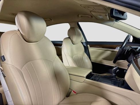 Used 2016 Hyundai Genesis 3.8 RWD image 27