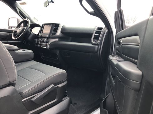 New 2024 RAM 2500 Tradesman w/ Chrome Appearance Group image 23