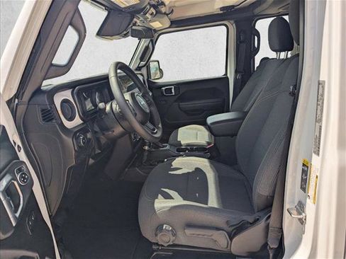 Used 2025 Jeep Wrangler Unlimited Sport AWD/4WD image 14
