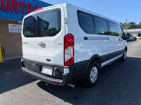 Used 2024 Ford Transit 350 XLT RWD image 9