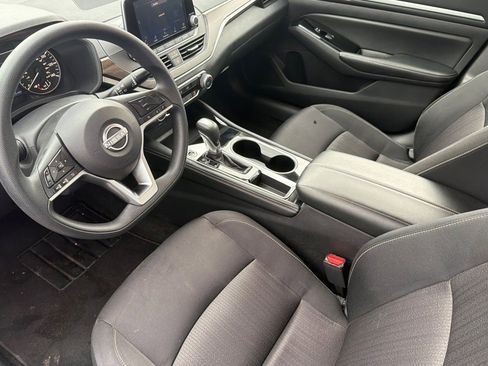 Used 2023 Nissan Altima 2.5 SV image 7