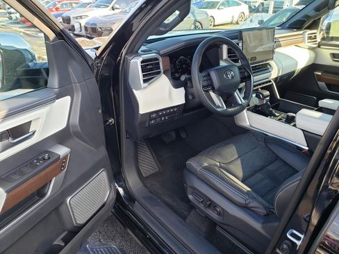 Used 2024 Toyota Sequoia Capstone image 9