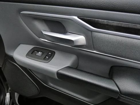 Used 2021 RAM 1500 Big Horn AWD/4WD image 18