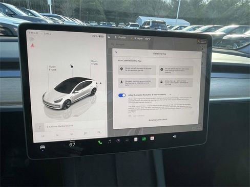 Used 2023 Tesla Model 3 Standard Range image 19