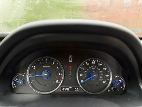Used 2011 Honda Crosstour EX-L image 16