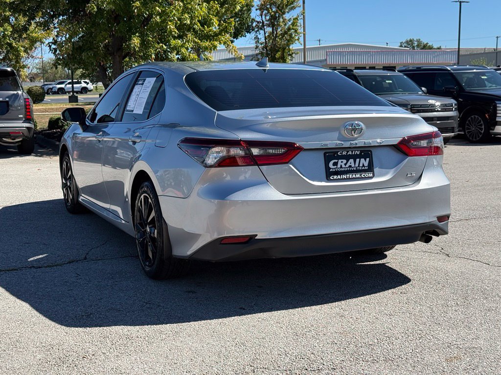 Used 2024 Toyota Camry LE FWD image 5