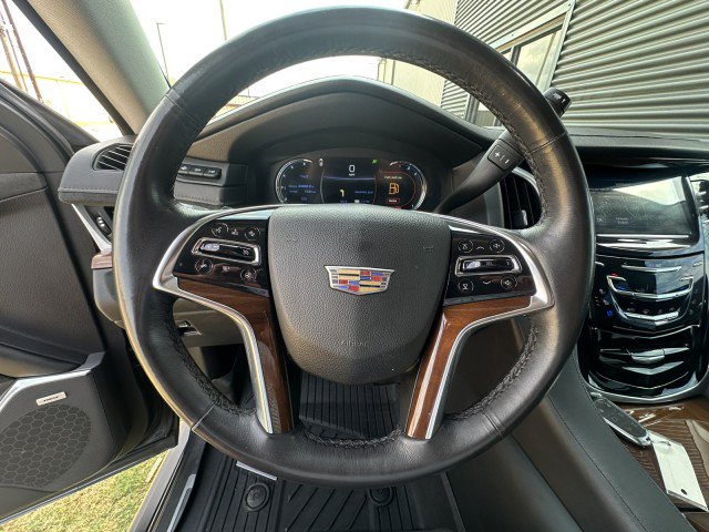 Used 2020 Cadillac Escalade Premium Luxury AWD/4WD image 18